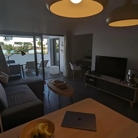 Modern 2-bdr With A Pool - Casa Lex La Oliva