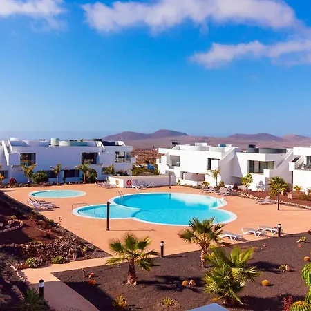 Modern 2-bdr With A Pool - Casa Lex * La Oliva