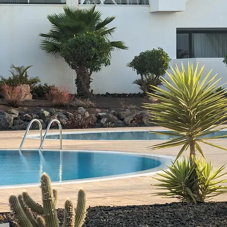 Apartment Modern 2-bdr With A Pool - Casa Lex